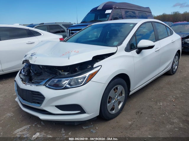 Chevrolet Cruze Ls Auto 2017 1G1BC5SM1H7205142 Image 2