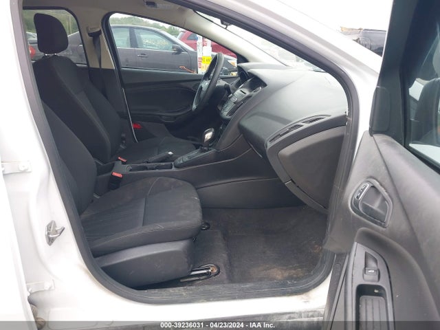 Ford FOCUS S 2017 1FADP3E29HL245002 Image 5