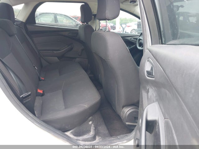 Ford FOCUS S 2017 1FADP3E29HL245002 Image 8