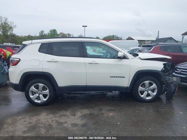 3C4NJDBB7KT670160 Jeep Compass Latitude 4x4
