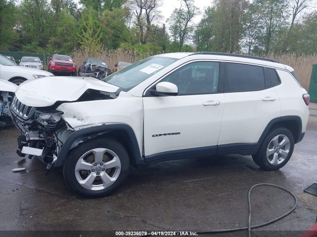3C4NJDBB7KT670160 Jeep Compass Latitude 4x4