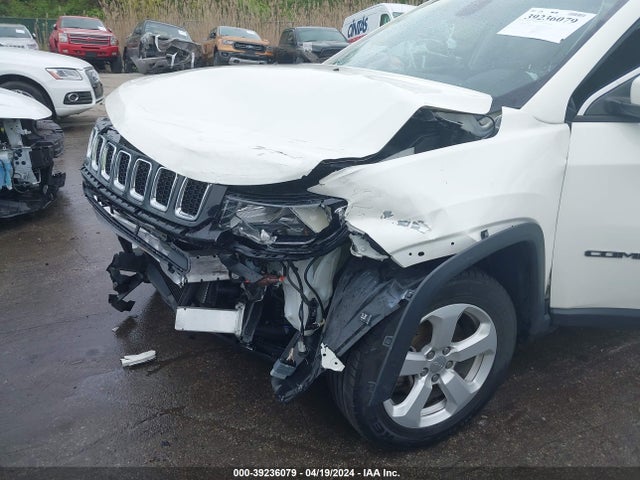 3C4NJDBB7KT670160 Jeep Compass Latitude 4x4