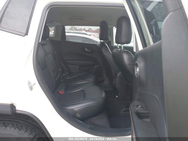 3C4NJDBB7KT670160 Jeep Compass Latitude 4x4