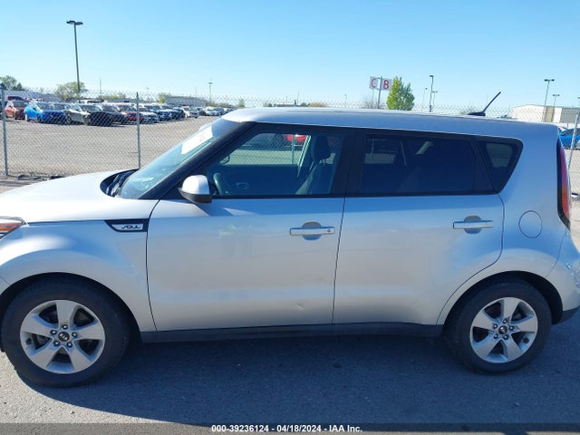 KIA Soul 2017 KNDJN2A22H7413039 Image 6