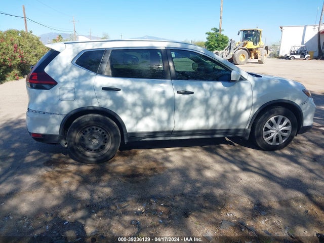 Nissan ROGUE S 2018 KNMAT2MTXJP536717 Image 13