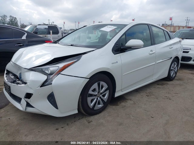 Toyota Prius Two 2017 JTDKBRFU5H3563556 Image 2