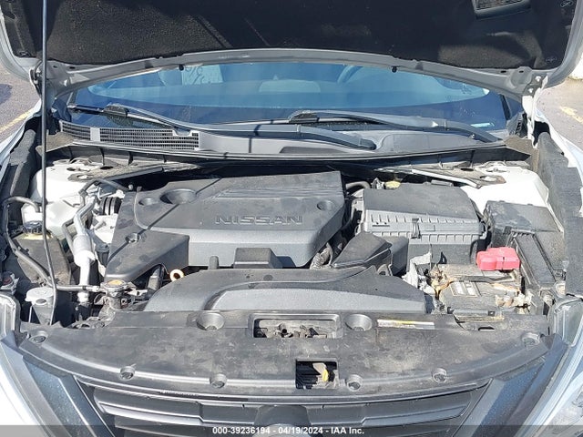 Nissan Altima 2.5 S 2017 1N4AL3AP6HC131216 Image 10