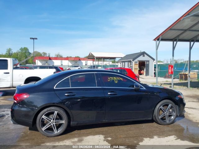 W1K3G4FB1LJ214699 Mercedes-Benz A 220 4matic
