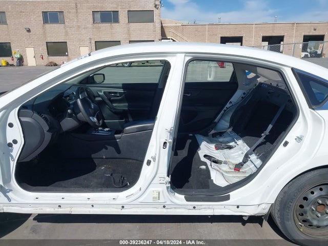 Nissan Altima 2.5 S 2018 1N4AL3AP9JC155872 Image 14