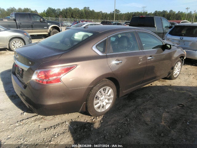 Nissan Altima 2.5 S 2015 1N4AL3AP0FC249954 Image 4