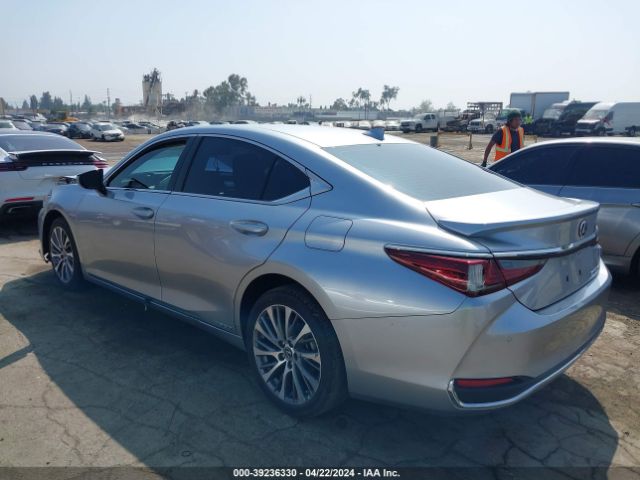 58ADA1C12NU014916 Lexus ES 300H