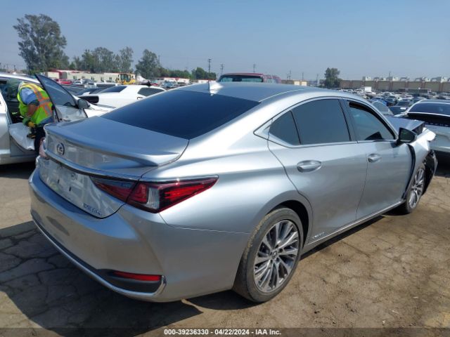 58ADA1C12NU014916 Lexus ES 300H