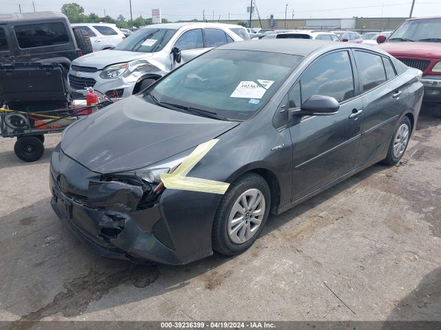Toyota Prius Two 2016 JTDKBRFU8G3023214 Image 2