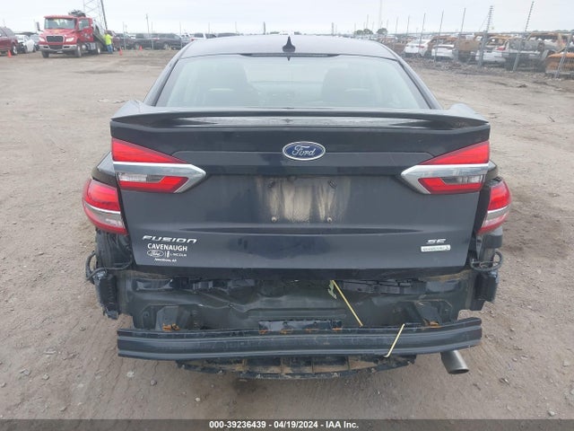Ford FUSION SE 2019 3FA6P0HD1KR161396 Image 16