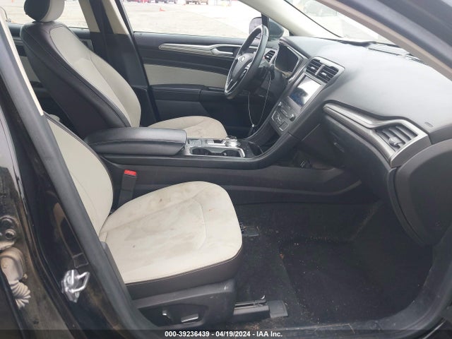 Ford FUSION SE 2019 3FA6P0HD1KR161396 Image 5