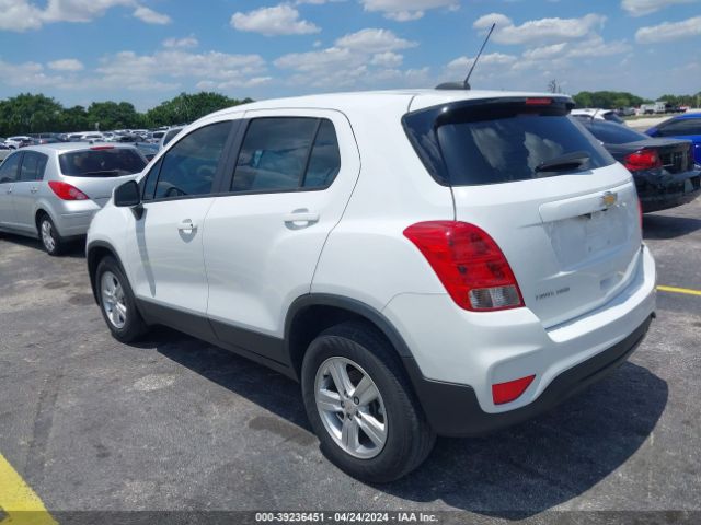 KL7CJNSB8MB349646 Chevrolet Trax Awd Ls
