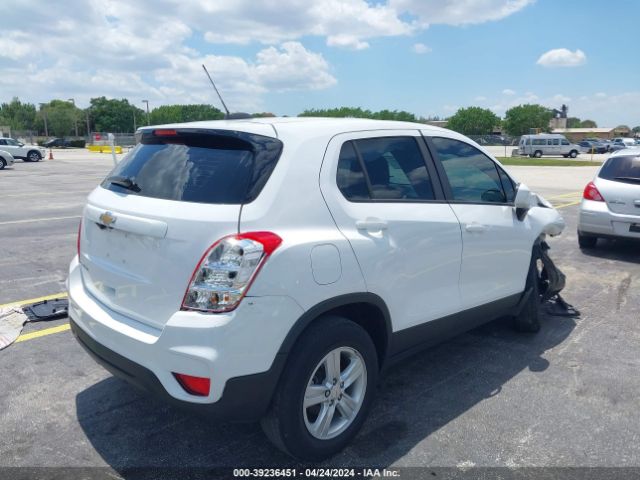 KL7CJNSB8MB349646 Chevrolet Trax Awd Ls