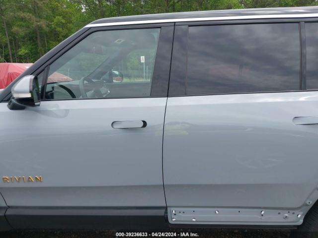 7PDSGABA9PN017336 Rivian R1s Adventure