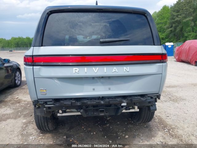 7PDSGABA9PN017336 Rivian R1s Adventure