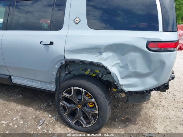 7PDSGABA9PN017336 Rivian R1s Adventure