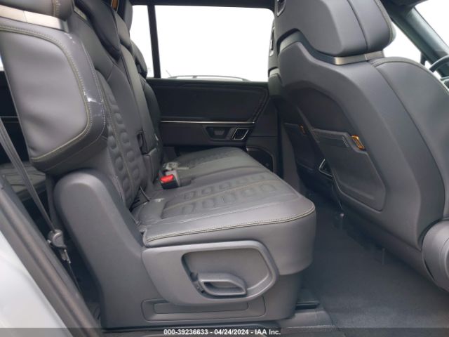 7PDSGABA9PN017336 Rivian R1s Adventure