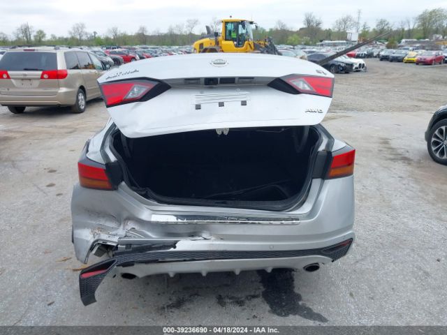 1N4BL4DW5NN360743 Nissan Altima Sv Intelligent Awd