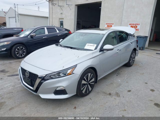 1N4BL4DW5NN360743 Nissan Altima Sv Intelligent Awd