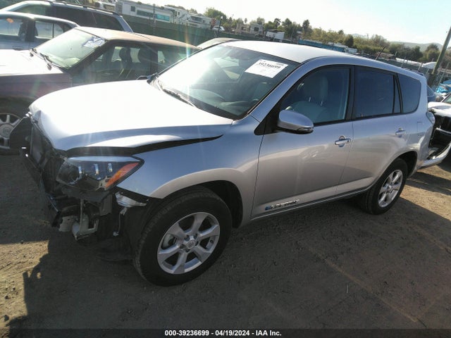 Toyota RAV4 EV 2014 2T3YL4DV2EW002875 Image 2