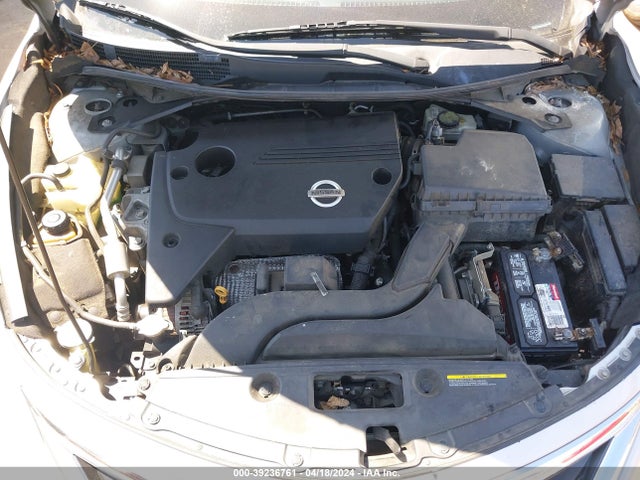 Nissan Altima 2.5 S 2015 1N4AL3AP1FC193247 Image 10