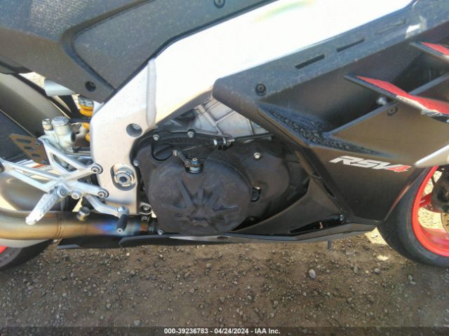 2021 APRILIA RSV4 ZD4KYUA0XMS000142 Photo 7