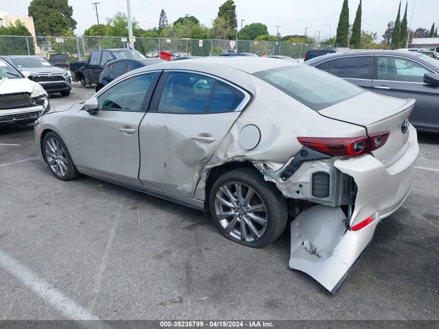 Mazda Mazda3 Select 2022 3MZBPABL1NM312377 Image 3