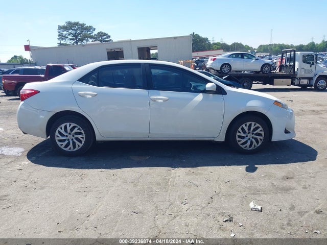 Toyota COROLLA LE 2017 5YFBURHEXHP606022 Image 13