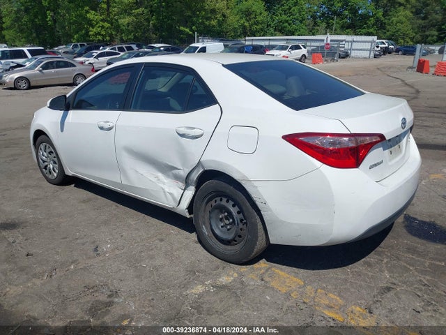 Toyota COROLLA LE 2017 5YFBURHEXHP606022 Image 3