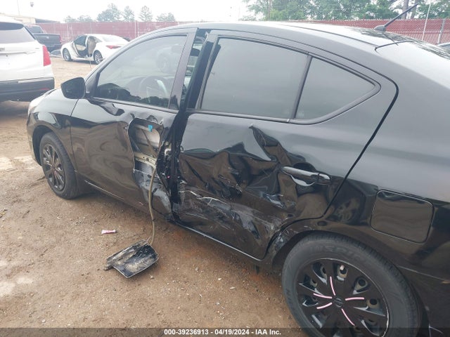 Nissan Versa 1.6 Sv 2015 3N1CN7AP2FL865974 Image 18