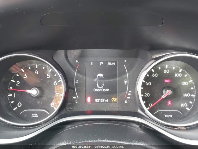 3C4NJCBB7JT124970 Jeep Compass Latitude Fwd