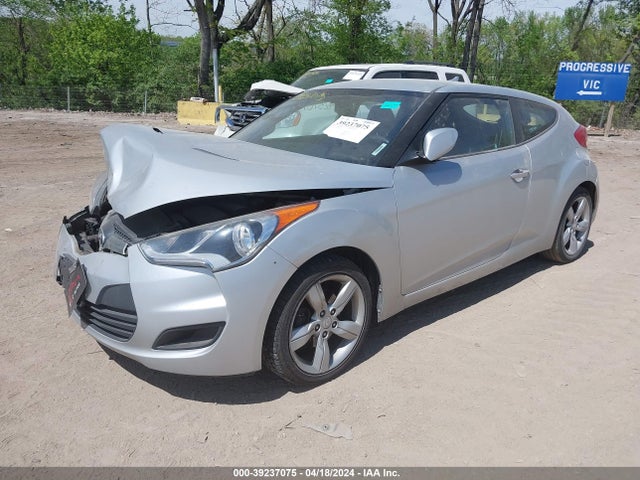 Hyundai Veloster Base W/black 2014 KMHTC6AD0EU184800 Image 2