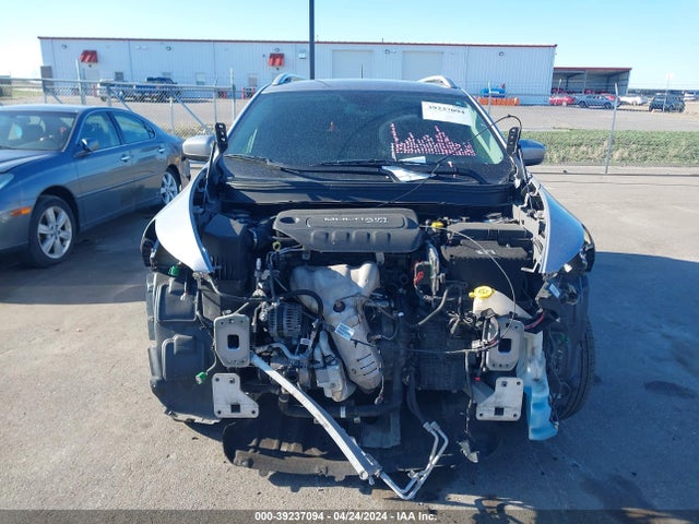 1C4PJMCB3JD580824 Jeep Cherokee Latitude 4x4