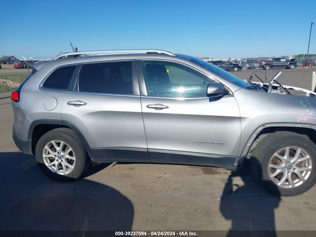 1C4PJMCB3JD580824 Jeep Cherokee Latitude 4x4