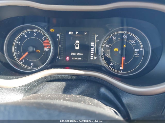 1C4PJMCB3JD580824 Jeep Cherokee Latitude 4x4