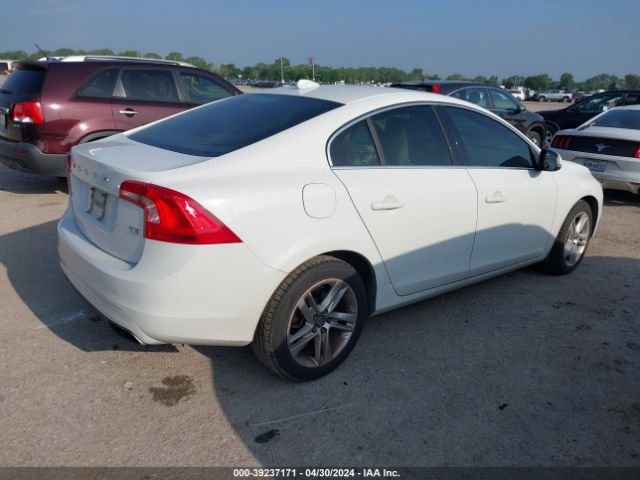 YV140MFKXF2367223 Volvo S60 T5 Premier