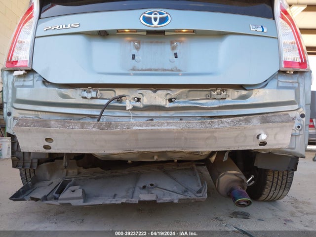 Toyota Prius Three 2015 JTDKN3DU9F1889313 Image 6