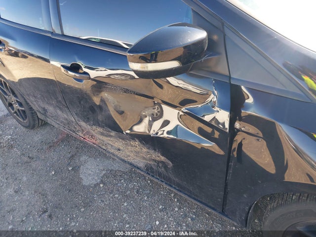 Ford FOCUS SEL 2017 1FADP3H28HL223102 Image 12