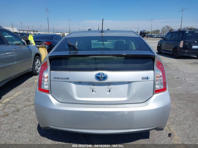 JTDKN3DU9F1957528 Toyota Prius Four