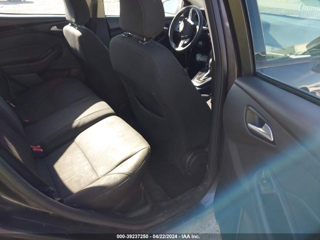 Ford FOCUS SE 2018 1FADP3K22JL218069 Image 8