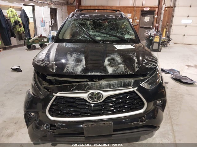Toyota Highlander Xle 2022 5TDGZRBH9NS242902 Image 11