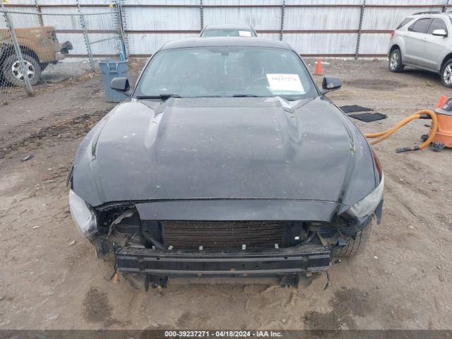 1FA6P8AM6G5316527 Ford Mustang V6