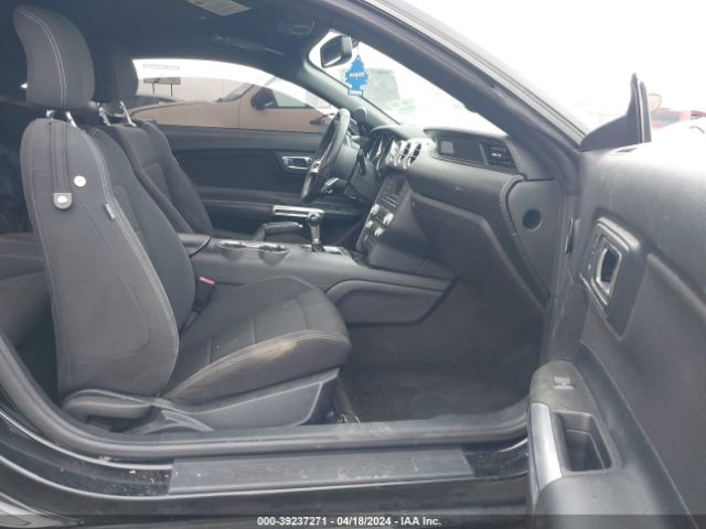 1FA6P8AM6G5316527 Ford Mustang V6