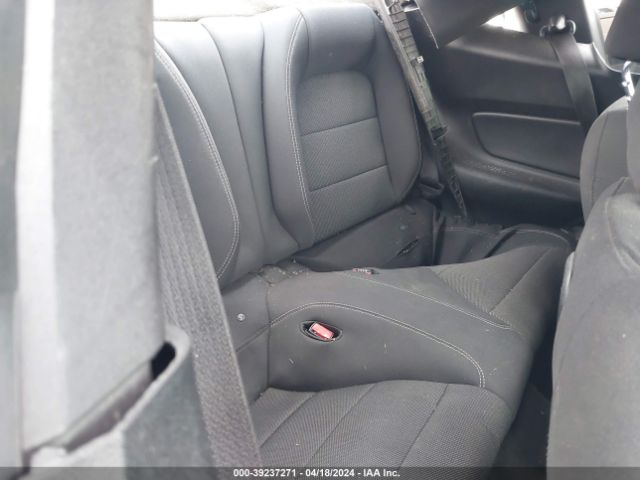 1FA6P8AM6G5316527 Ford Mustang V6