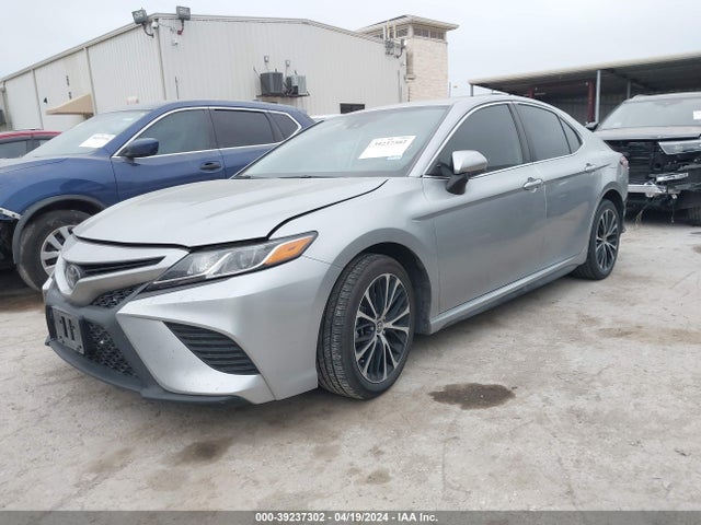 Toyota CAMRY SE 2020 4T1G11AK9LU975266 Image 2