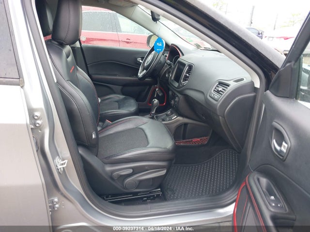 Jeep Compass Trailhawk 4x4 2019 3C4NJDDB0KT671471 Image 5